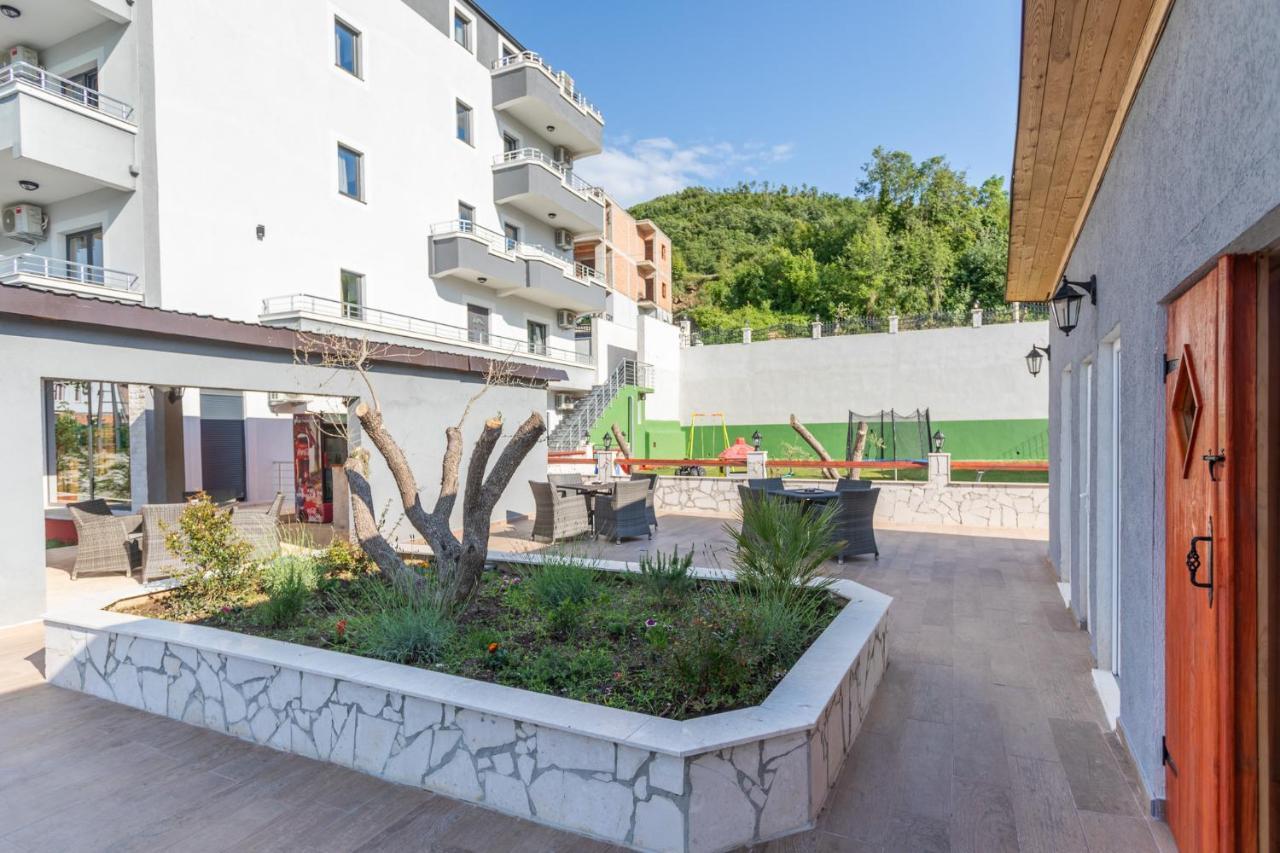 Resort Bevilacqua بودفا المظهر الخارجي الصورة